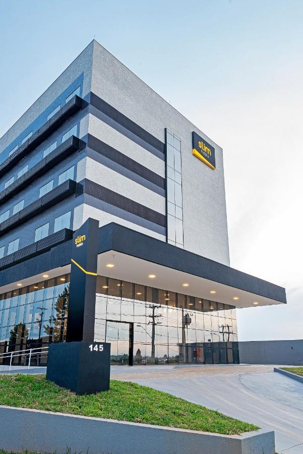 Slim Hotel